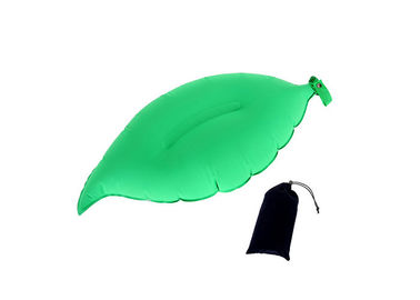 貯蔵袋が付いている緑の膨脹可能な旅行枕記憶泡材料 サプライヤー